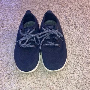 Women's Navy Wool Allbirds